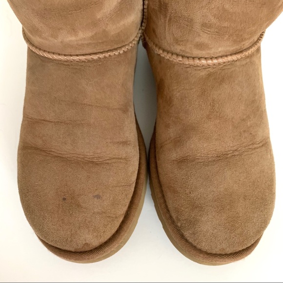 TALL CHESTNUT UGGS SIZE 7 - Picture 5 of 6